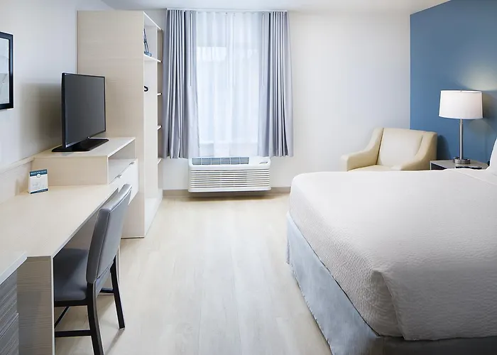 Woodspring Suites Seattle Everett